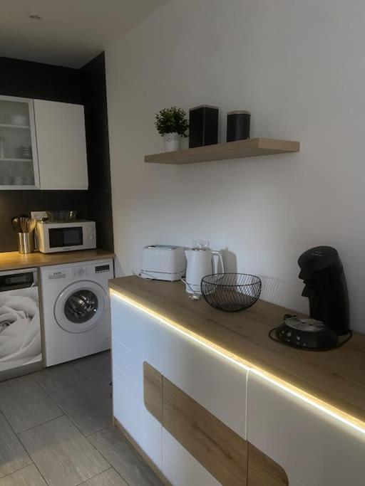 Gite Comme Chez Soi Ducey Les Cheris Exterior foto