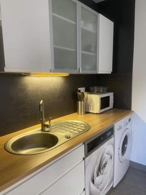 Gite Comme Chez Soi Ducey Les Cheris Exterior foto